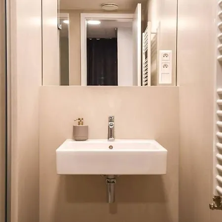 Skypark Luxury With Skyline View & Free Parking Bratislava