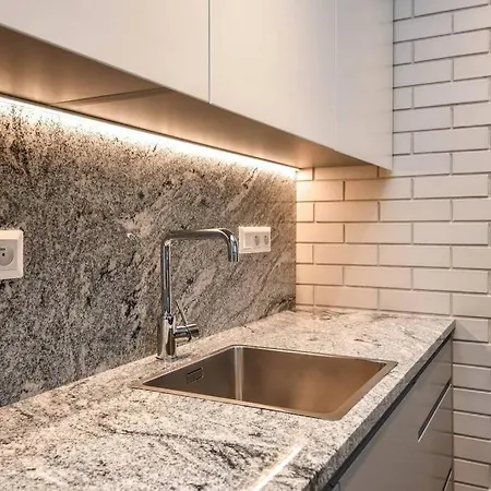 Apartmán Skypark Luxury With Skyline View & Free Parking *